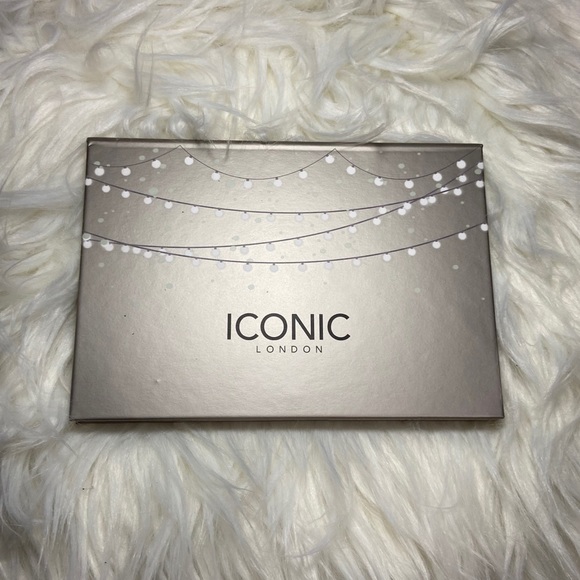 Iconic London: Blaze Chaser Palette - BRAND NEW! - Picture 2 of 2